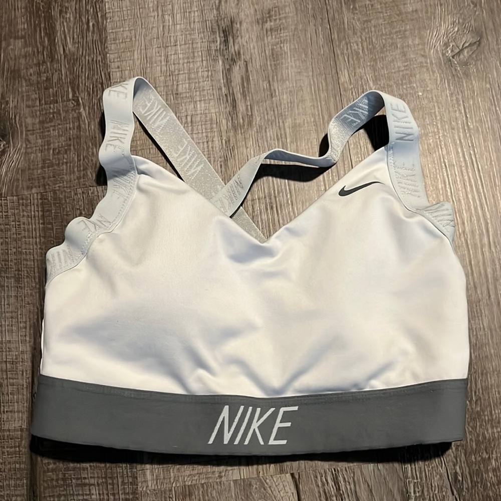 nike sports bra